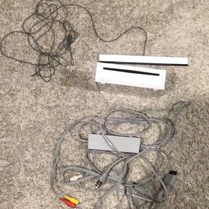 I am selling a wii consloe